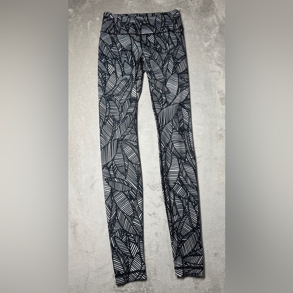 lululemon athletica Pants - Lululemon Wunder Under Pant *Full-On Luxtreme Pretty Palm Black Angel Wing 4